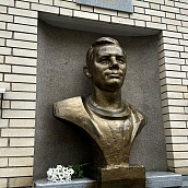 Студенты-переводчики в музее Ю. А. Гагарина