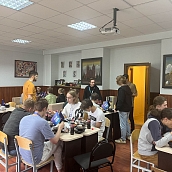 В ИнПИТ на хакатоне будущие айтишники работают над созданием чатов