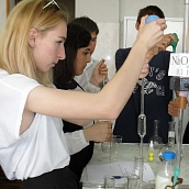 Учебно-исследовательская работа лицеистов СГТУ на кафедре ХИМ