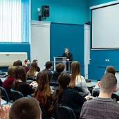 Политеховцам рассказали о строительстве легендарного моста через Волгу