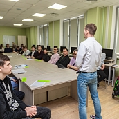 Абитуриенты Политеха приняли участие в конференции по социальной заботе