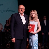 В СГТУ прошла торжественная церемония вручения выпускникам дипломов с отличием 
