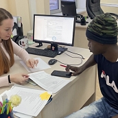 Иностранные студенты оформили полис ДМС