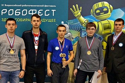 Студенты СГТУ стали чемпионами всероссийских робототехнических соревнований