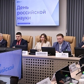 Учёные СГТУ рассказали о разработках вуза депутатам облдумы