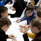 В ИСПМ и ФТИ подвели итоги физико-математической олимпиады на английском языке