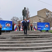 Гагаринцы приняли участие в митинге у памятника Юрию Гагарину