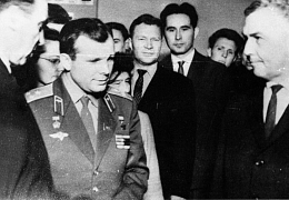 61 год назад состоялся памятный визит Юрия Гагарина в Саратовский индустриальный техникум