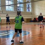 В СГТУ прошли соревнования по волейболу среди женских команд в рамках спартакиады