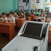 Школьники посетили с экскурсией лаборатории кафедры ТНД