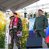Свыше 9 тысяч человек пришли на митинг в поддержку референдумов за присоединение Донбасса к России