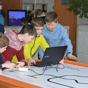 Воспитанники доцента ЭТИ заняли первое место в региональном фестивале «Робофест-Саратов»