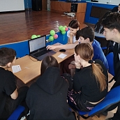 ЭТИ провел профессиональные пробы для энгельсских школьников