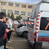 Студенты УРБАС обучились работе на передвижной дорожной лаборатории