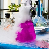 Химические эксперименты на чемпионате «Что? Где? Когда?» среди школьников