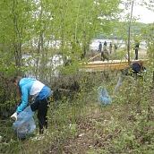 Студенты ЭКЛ – участники акции «Чистый берег»