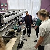 Политех знакомит школьников с предприятиями ОПК