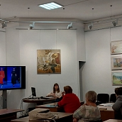 Старший преподаватель кафедры прочла лекцию «Модные новогодние тенденции - 2026»