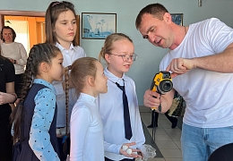 Институт УРБАС провел выездной мастер-класс для школьников 