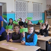 Представители кафедры ХИМ продемонстрировали химические опыты школьникам Самойловского района