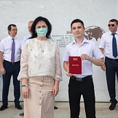 Выпускникам СГТУ вручили дипломы с отличием в Парке покорителей космоса