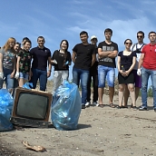 Преподаватели и студенты кафедры ЭКЛ приняли участие в акции "Чистый берег-чистая Волга"