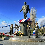 День космонавтики: Гагаринцы открыли праздничные мероприятия участием в митинге