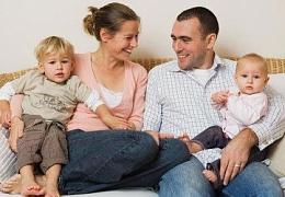 Изменились условия назначений выплаты пособий молодым родителям