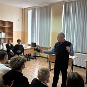 ЭТИ провел профессиональные пробы для энгельсских школьников