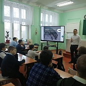 Сотрудники кафедры МБИ рассказали школьникам о студенческой жизни