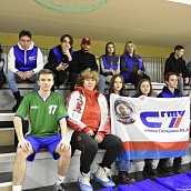 Состоялся футбольный матч между депутатами областной Думы и студентами саратовских вузов