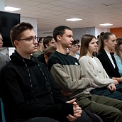 Студенты СГТУ встретились с участником СВО 