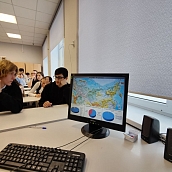 Преподаватели и студенты Политеха познакомили школьников с передовым инженерным оборудованием