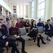 Студенты ФТИ приняли участие в научном стендапе