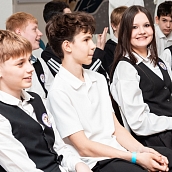 Ученики космических классов примерили профессии инженеров и программистов 