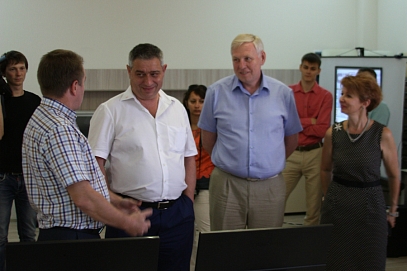 Депутат Госдумы Глеб Хор ознакомился с научно-технологическим потенциалом СГТУ и пообещал поддержку молодым ученым