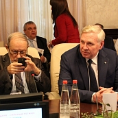 За одним столом с губернатором: преподаватель кафедры ДАС приняла участие в Гражданском форуме