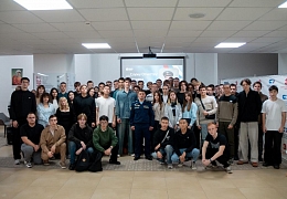 Студенты СГТУ встретились с участником СВО 