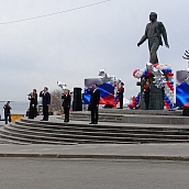 Гагаринцы приняли участие в митинге у памятника Юрию Гагарину