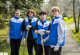 Политеховцы приняли участие в субботнике в Парке Победы