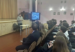 Преподаватель ИММТ провел профориентационную встречу с саратовскими школьниками 