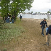 Студенты ЭКЛ – участники акции «Чистый берег»