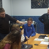 Сотрудники ФТИ провели для школьников экскурсию по научно-образовательному центру