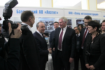 Валерий Радаев высоко оценил инновационные разработки СГТУ