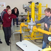 Студенты УРБАСа посетили с экскурсией цех по производству газового и нестандартного оборудования
