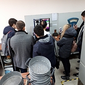 Студенты познакомились с испытательной лабораторией
