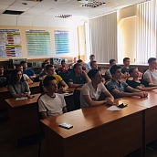 Студенты КТОП-21 прослушали лекцию о технологическом процессе изготовлении микрочипов