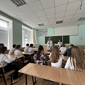 Университетские субботы: в ФТИ прошли профориентационные пробы