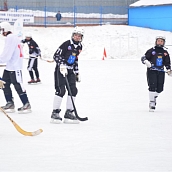 В СГТУ открылся каток и начались матчи по русскому хоккею