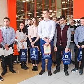 «Газпроммаш» наградил политеховцев-победителей конкурса на получение стипендий